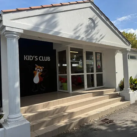 Mobile-home 33 Clarys 5* 생장드몽